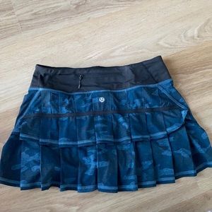 lulu lemon navy camo ruffle skort